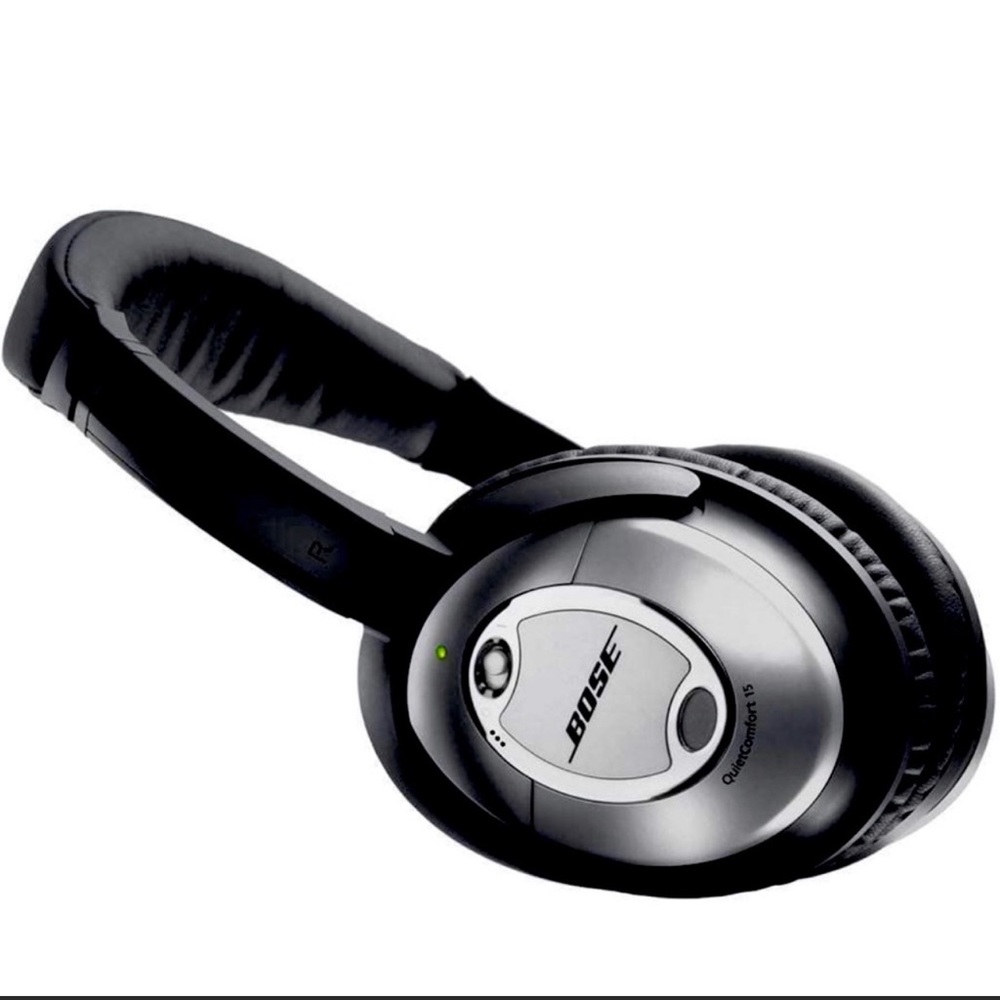 BOSE  **BRAND NEW** QuietComfort® 15 Acoustic Noise Cancelling® Headphones